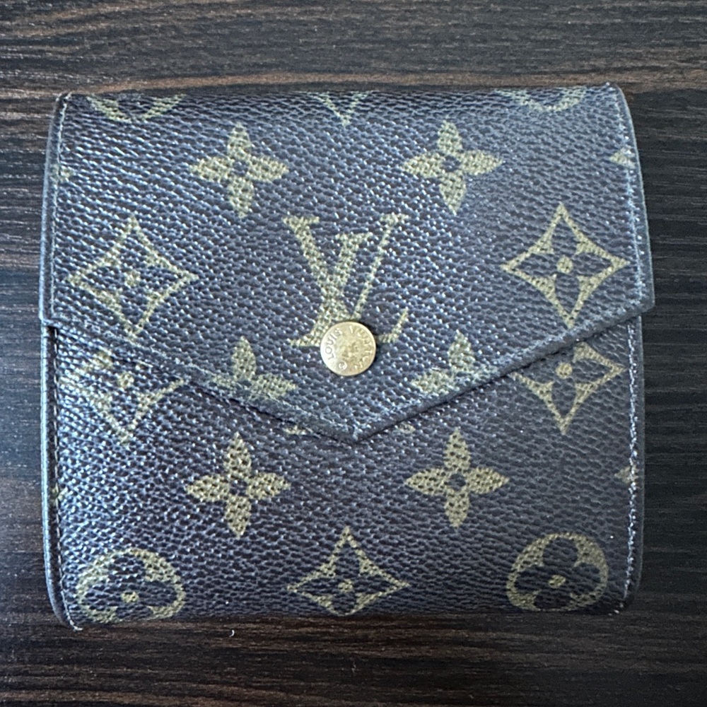 Authentic Louis Vuitton Vintage Wallet